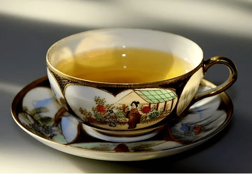 You are currently viewing Discover the 5 Awesome Ways Green Tea Can Help You Lose Weight and Get Healthier